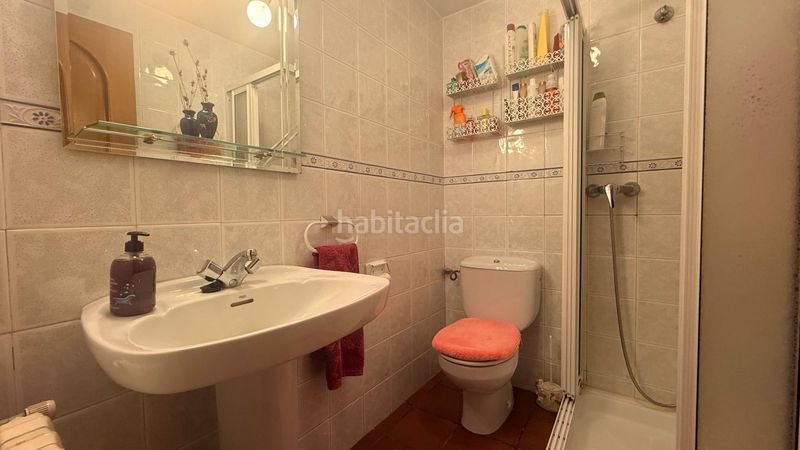 Foto c1e4b439-9a51-4aa8-bf2d-74ef74d7ce0e. Xalet amb aparcament piscina a Leiro