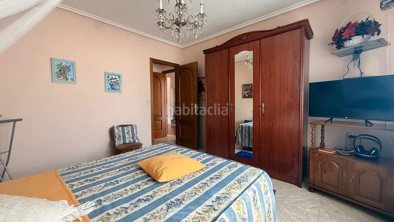 Foto c4465889-b8d7-4dbb-a2ba-eef8c770f5ab. Xalet amb aparcament piscina a Leiro