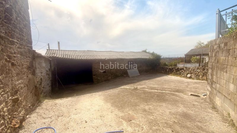 Foto b85ded16-19f2-4a0c-a447-c5dd19f630b6. Casa amb calefacció aparcament a Dozón