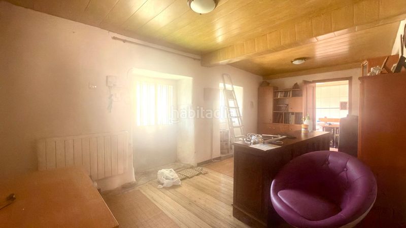 Foto f241208a-5c03-47c8-a00e-1147f3084c5e. Casa amb calefacció aparcament a Dozón