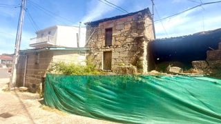 Haus in Barbadás. Casa de piedra en venta oportunidad única para reformar en barba
