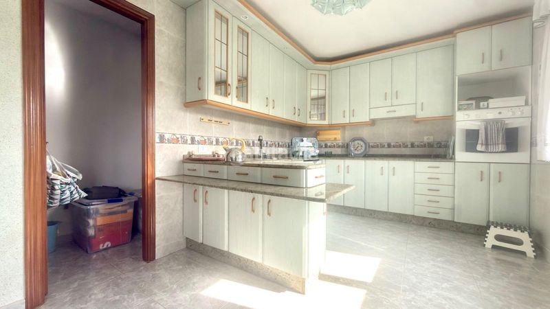 Foto ccbcfc6f-aae0-4159-92c3-ce59d8a53d23. Casa amb calefacció aparcament a Monforte de Lemos
