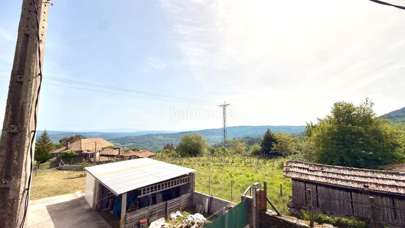 Foto a3c07e60-2118-4339-801b-50fb4cead8b2. Casa amb aparcament a Ramirás