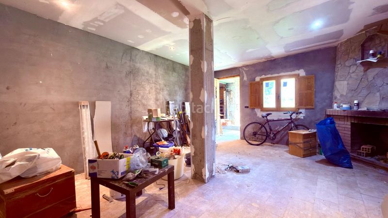 Foto b2c85cf8-d626-45ed-90e2-51f700f51531. Casa amb aparcament a Ramirás