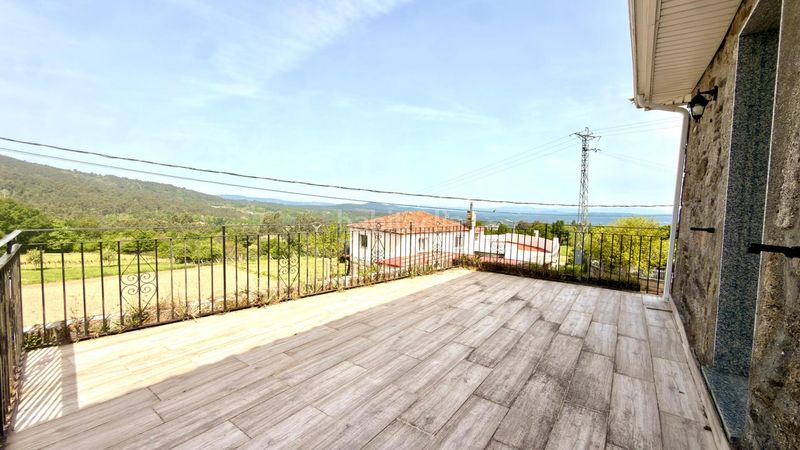 Foto ce6b13b0-f203-429e-8217-e921c97f0974. Casa amb aparcament a Ramirás