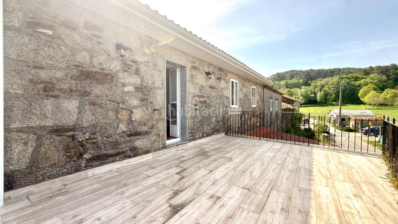 Foto de815efd-8c1f-4453-bb41-fec4fd28ac63. Casa amb aparcament a Ramirás