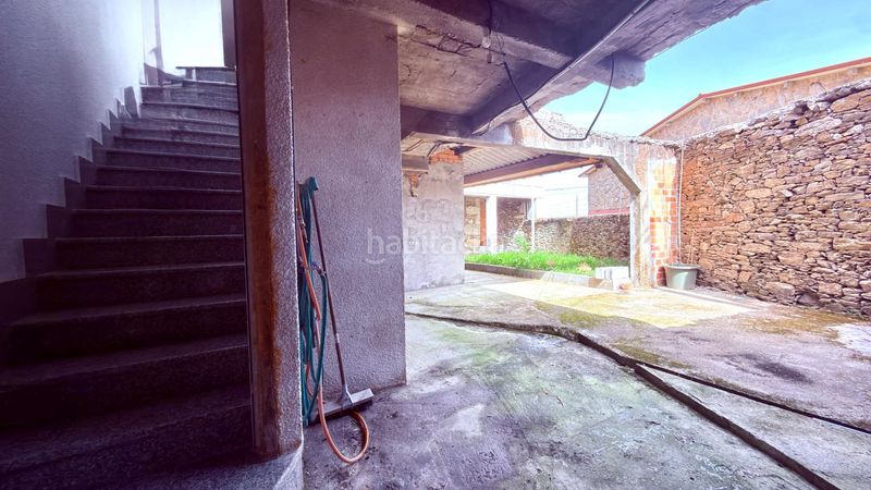 Foto ef72ad27-6654-478e-b635-bd997cc65068. Casa amb aparcament a Ramirás