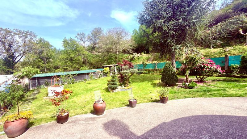 Foto 30343658-a17c-43e5-a3a0-c5a57b92cb34. Casa amb aparcament a Esgos