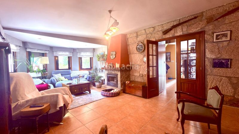 Foto 49f7970a-f675-462f-837c-c5905b68f49e. Casa amb aparcament a Esgos