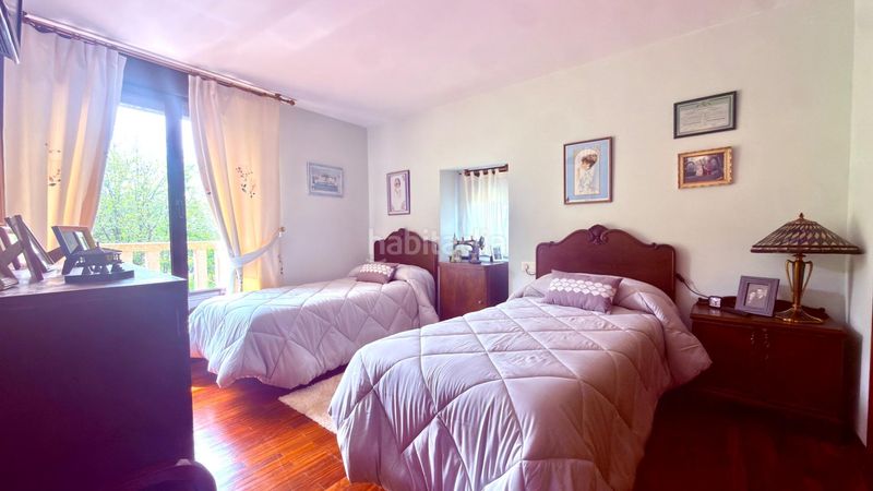 Foto 5a37155d-4bc5-42b2-9af7-1e9bf3e5a734. Casa amb aparcament a Esgos