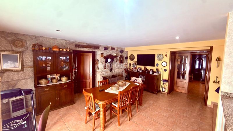 Foto 6f66e3c8-79c1-4bc8-b0a1-83784f48ae16. Casa amb aparcament a Esgos