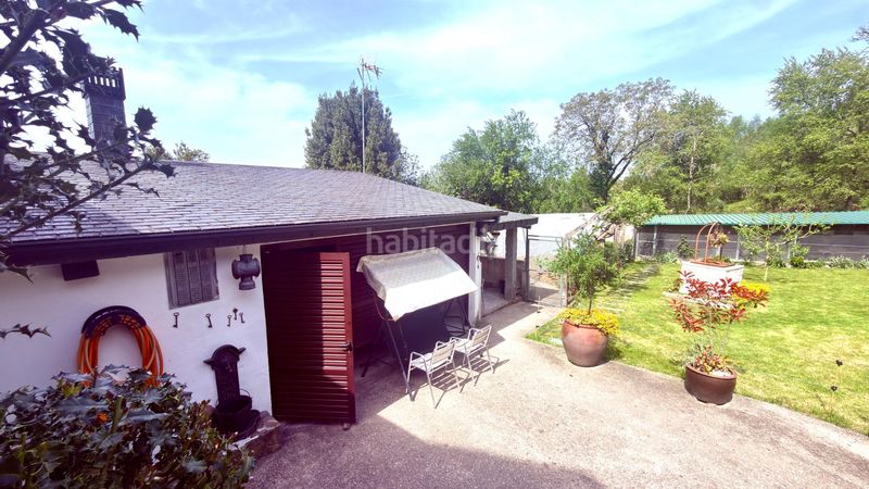 Foto 71f14966-9991-443a-b943-a53e827b424a. Casa amb aparcament a Esgos