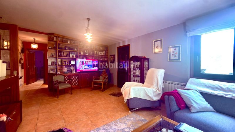 Foto edc0143d-2540-4405-95e9-e2c9a3980b3c. Casa amb aparcament a Esgos