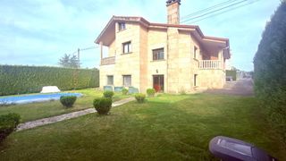 House  Calle calle principal. Descubre la chalet de tus sueños en venta en san cibrao