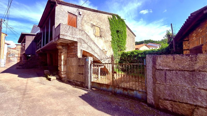 Foto 903f30ad-e264-4aa4-972b-e351e3475934. Casa a Merca (A)