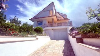 Casa a Pereiro de Aguiar (O). Descubre tu nuevo hogar en esta increíble vivienda a escasos 15