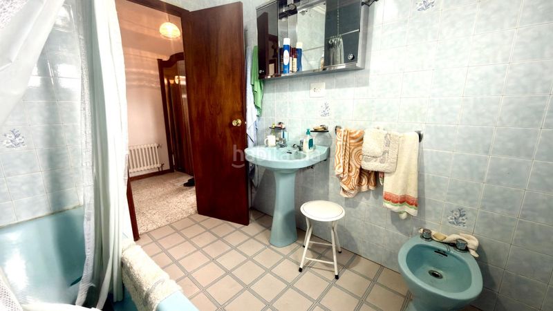 Foto b98640d6-9a69-4192-91ef-4522e22fc862. Casa amb aparcament a Baltar