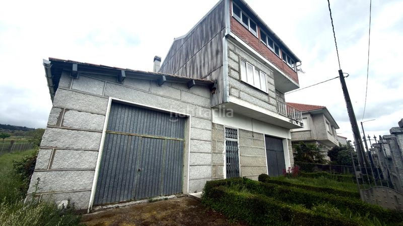 Foto c42f2015-2dd7-48e9-94c0-77854dd79f9f. Casa amb aparcament a Baltar