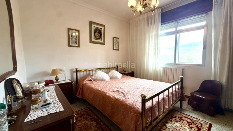 Foto f495305f-e613-4cc1-a97d-ed6404de02e5. Casa amb aparcament a Baltar