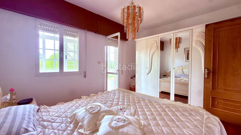 Foto cc2a87b0-ff08-4b07-9709-379d000ff51a. Casa amb aparcament a Carballedo