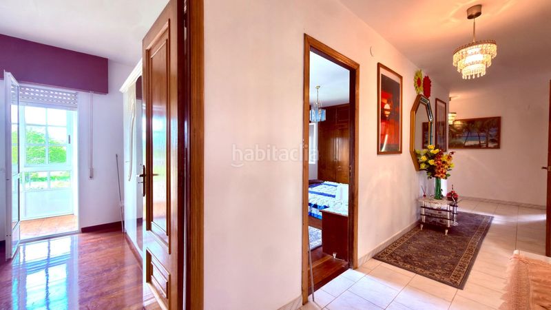 Foto efcea929-f13a-4b90-9de1-e657a7392992. Casa amb aparcament a Carballedo