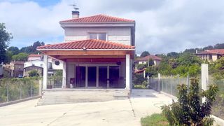 Casa in San Cibrao das Viñas. Casa chalet independiente de obra nueva en venta  2023