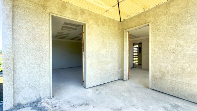 Foto 1d8d3645-cb66-49d0-968b-1e2f77daee48. Casa aparellada amb calefacció piscina a Merca (A)