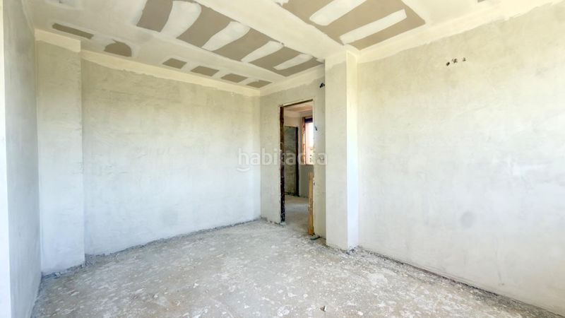 Foto 2824dd54-2faa-4917-a2d4-7253b96c1d89. Casa aparellada amb calefacció piscina a Merca (A)