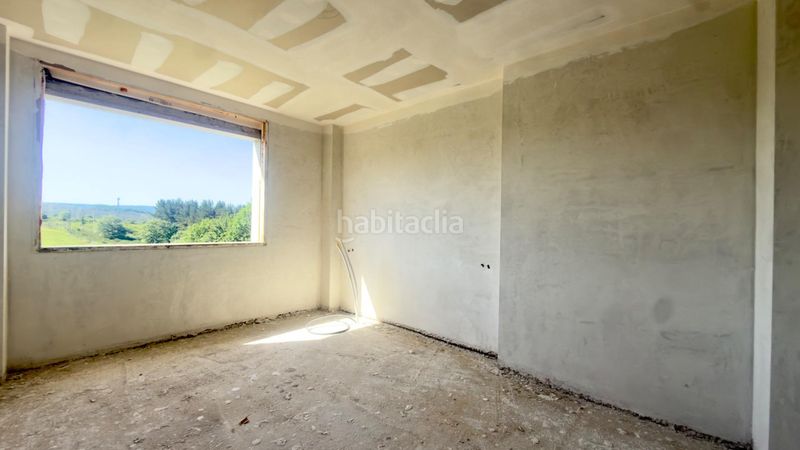 Foto 72e15a8e-234b-4b59-a8a0-f76fbcecef5d. Casa aparellada amb calefacció piscina a Merca (A)