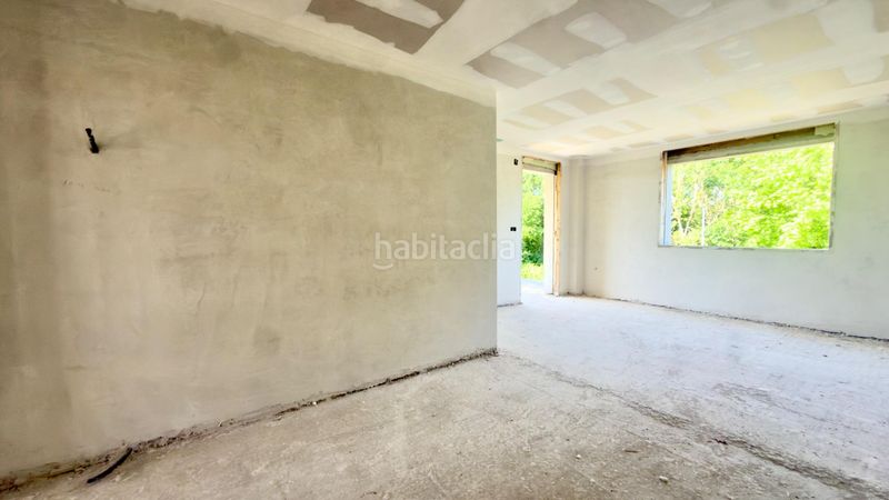 Foto a64f269a-f57b-43b6-8451-5c91503c3914. Casa aparellada amb calefacció piscina a Merca (A)