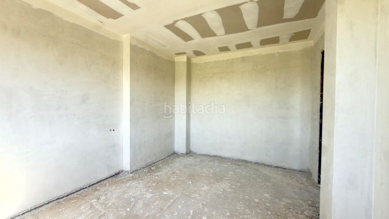 Foto e3c1db78-d057-4618-b299-12f365545b41. Casa aparellada amb calefacció piscina a Merca (A)