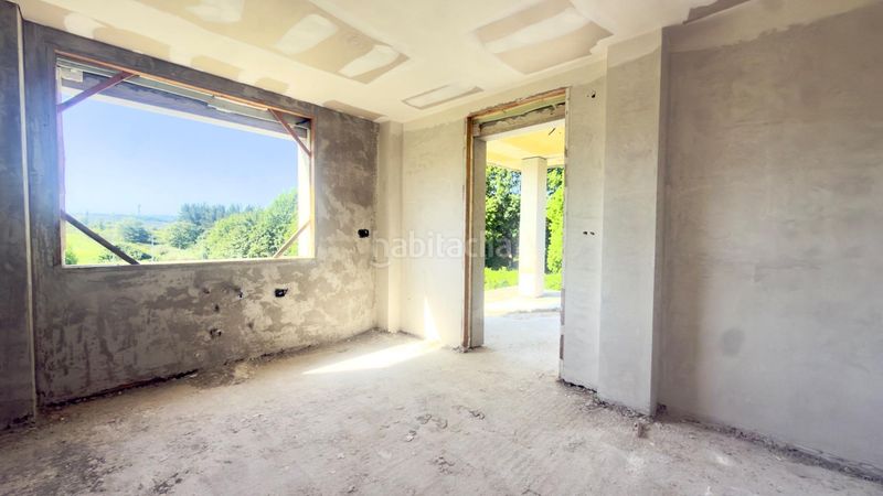 Foto f6e8a729-acd1-46aa-86b8-584dbd10e7af. Casa aparellada amb calefacció piscina a Merca (A)