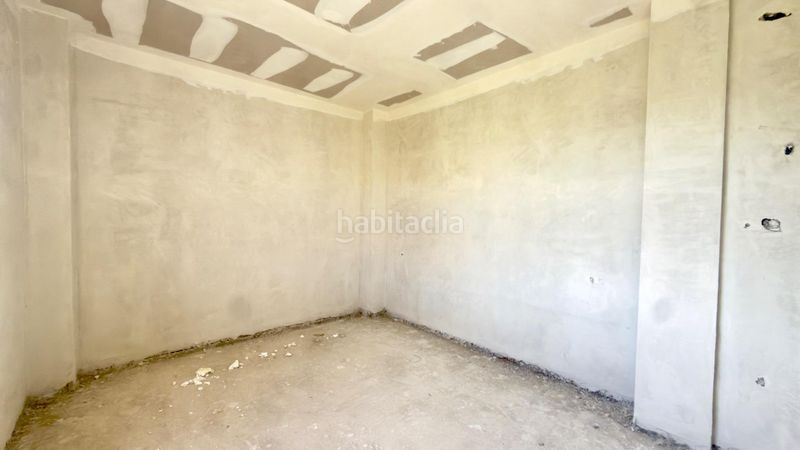 Foto fbd7f2af-7a8e-4f1e-a037-6075e58a8405. Casa aparellada amb calefacció piscina a Merca (A)