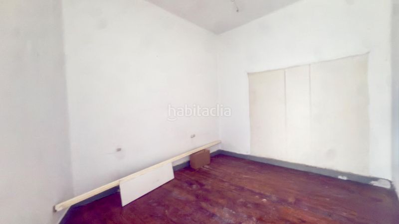 Foto 0c3a3f2c-8ea6-4139-8f89-423510c930e5. Edifici a A Carballeira Ourense
