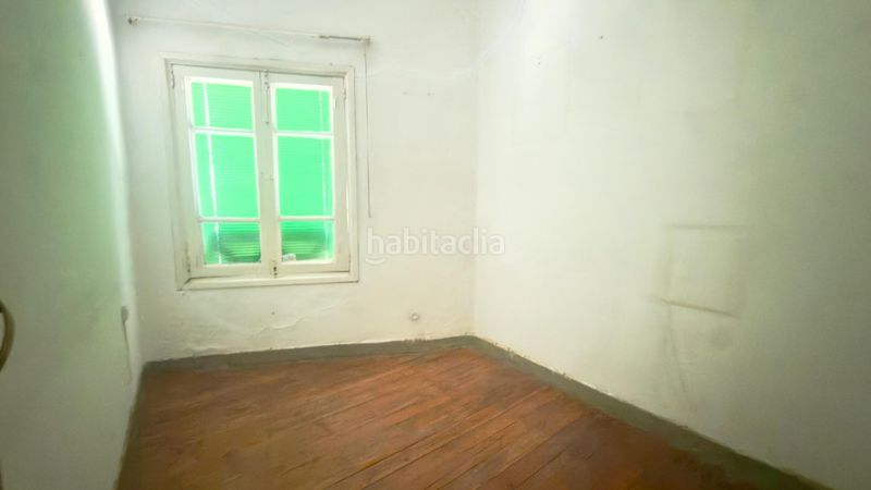 Foto b83b2e77-8428-43ce-bfa6-373d4c6a6a9d. Edifici a A Carballeira Ourense