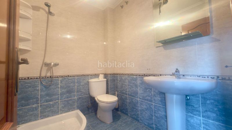 Foto c8bfde8d-a7be-4fc9-b6d8-bc49ac749b21. Casa amb calefacció aparcament a Peroxa (A)