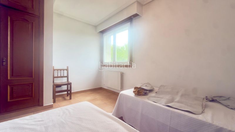 Foto e2f22ec3-692e-4b2d-bfa1-66619d70a703. Casa amb calefacció aparcament a Peroxa (A)
