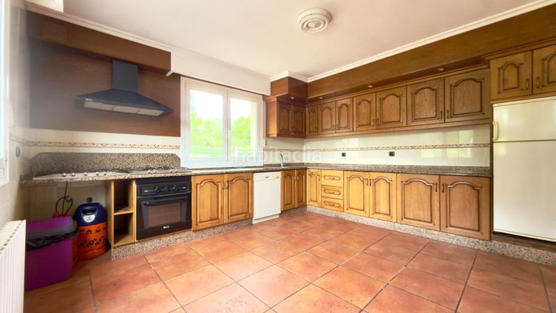 Foto ed7413e3-3586-438b-a73d-8bab5b5cc632. Casa amb calefacció aparcament a Peroxa (A)