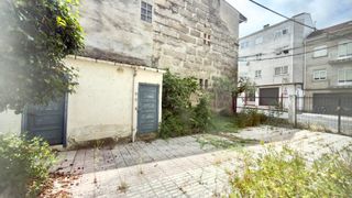 Gebäude in Carballiño (O). Interesado en invertir? edificio en venta en el centro de carbal