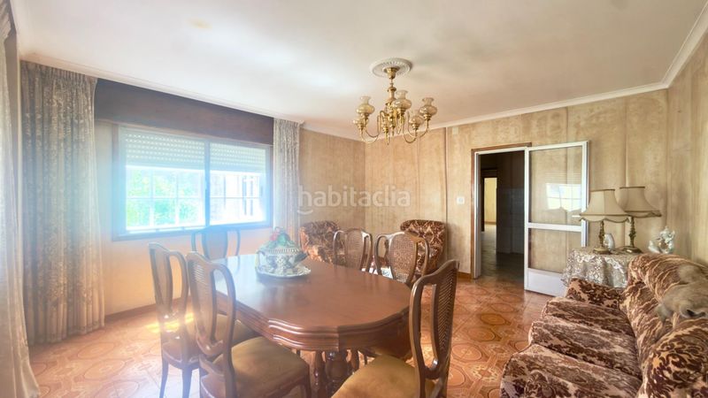 Foto 159f0c23-8917-4a5d-90f4-0af7b0987f05. Edifici a Carballiño (O)