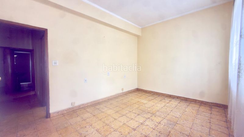 Foto 18a85487-00a5-4f48-b92e-4d8bdd35fbfd. Edifici a Carballiño (O)