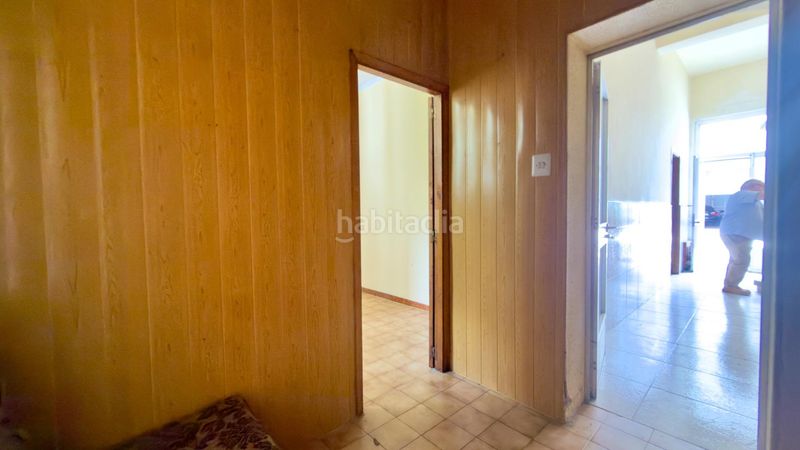 Foto 79d8ccfe-5a78-4df7-aa4b-ed20c473b609. Edifici a Carballiño (O)