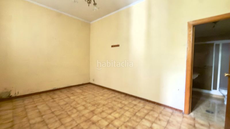 Foto 9e41161d-ac2d-449d-ae90-a242f2be7e41. Edifici a Carballiño (O)