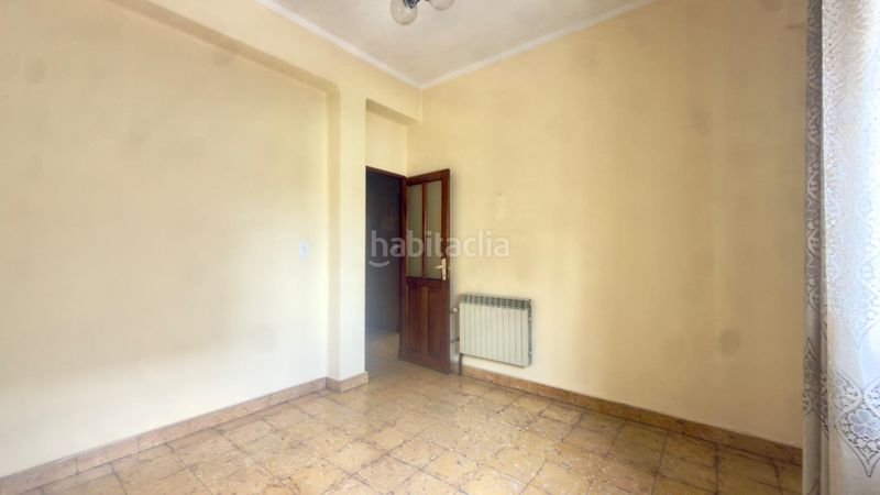 Foto f92339f9-3bfc-4124-bfb4-28aeaa728d41. Edifici a Carballiño (O)