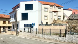 Casa in Carreira. Casa independiente en vixán, ribeira con 4 habitaciones 3 baños