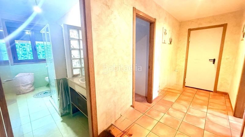 Foto dee09a02-5c40-4cb6-b827-b9e26399945c. Casa amb calefacció aparcament a Lalín