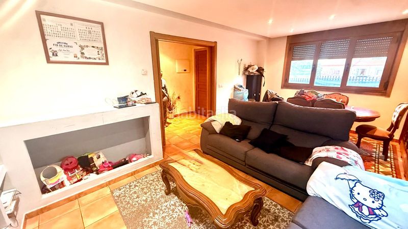 Foto f2b199f9-4d11-460e-819e-f6b6a4f1c38e. Casa amb calefacció aparcament a Lalín