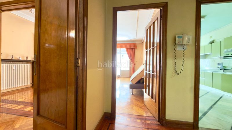Foto e0d0378f-e323-421a-bc17-6274b2eb9aaf. Pis amb calefacció aparcament a Centro Ourense