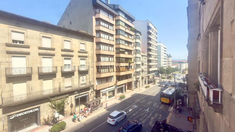 Foto f7ae62e0-076b-4934-9e0f-b59e4a55bd19. Pis amb calefacció aparcament a Centro Ourense