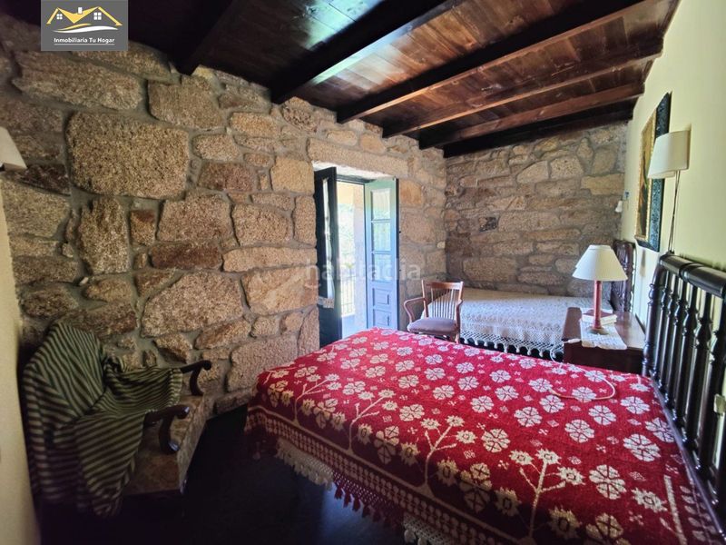 Foto 05336760-3b04-4070-b528-28bd1b7661aa. Casa amb calefacció aparcament a Coles